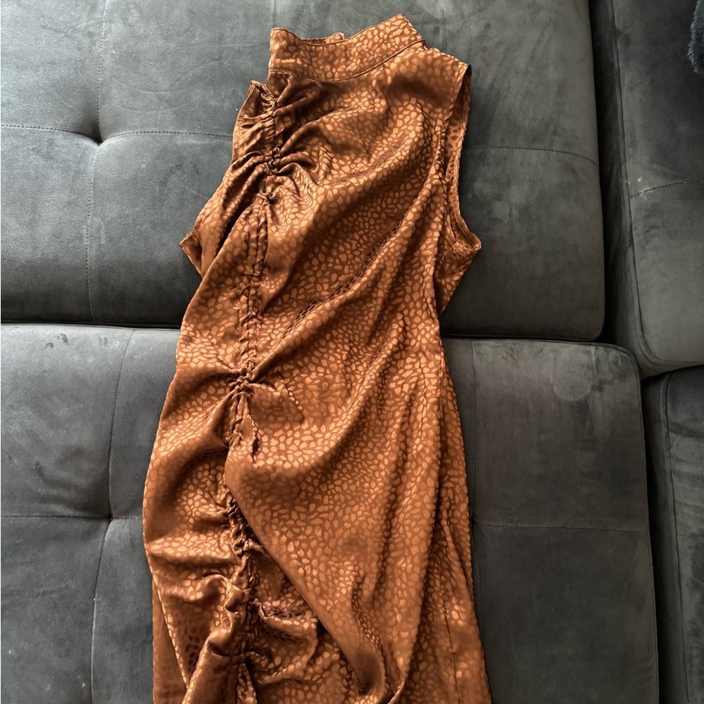 Brown silk mini dress with ruching detail #PartyDress